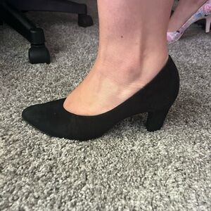 Black Nurture Low Heels